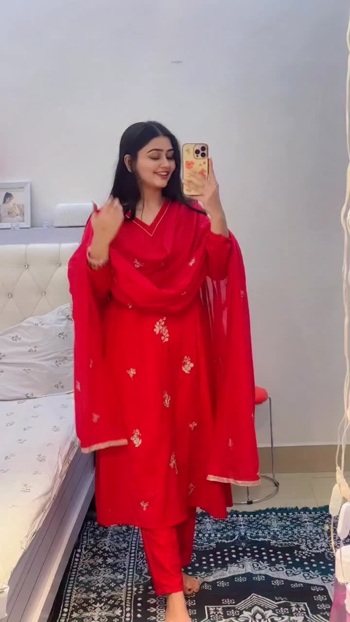 @𝐀𝐟𝐬𝐡𝐚 𝐑𝐨𝐬𝐡𝐚𝐧 🇵🇰