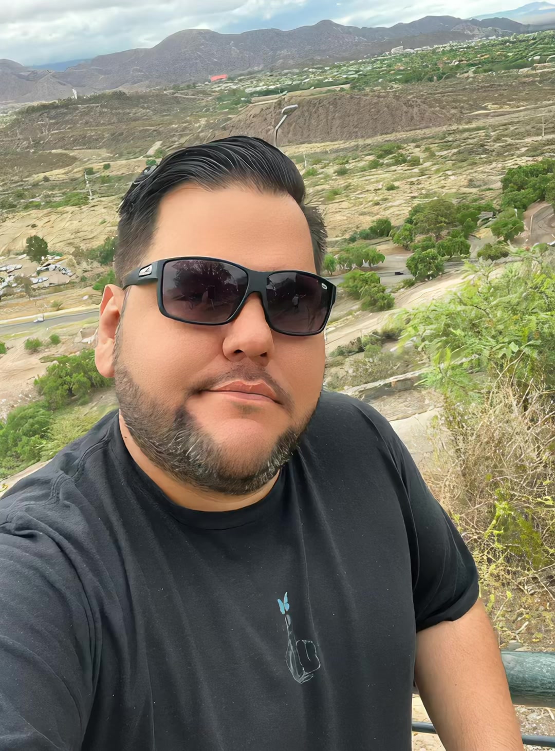 @Diego Castellanos