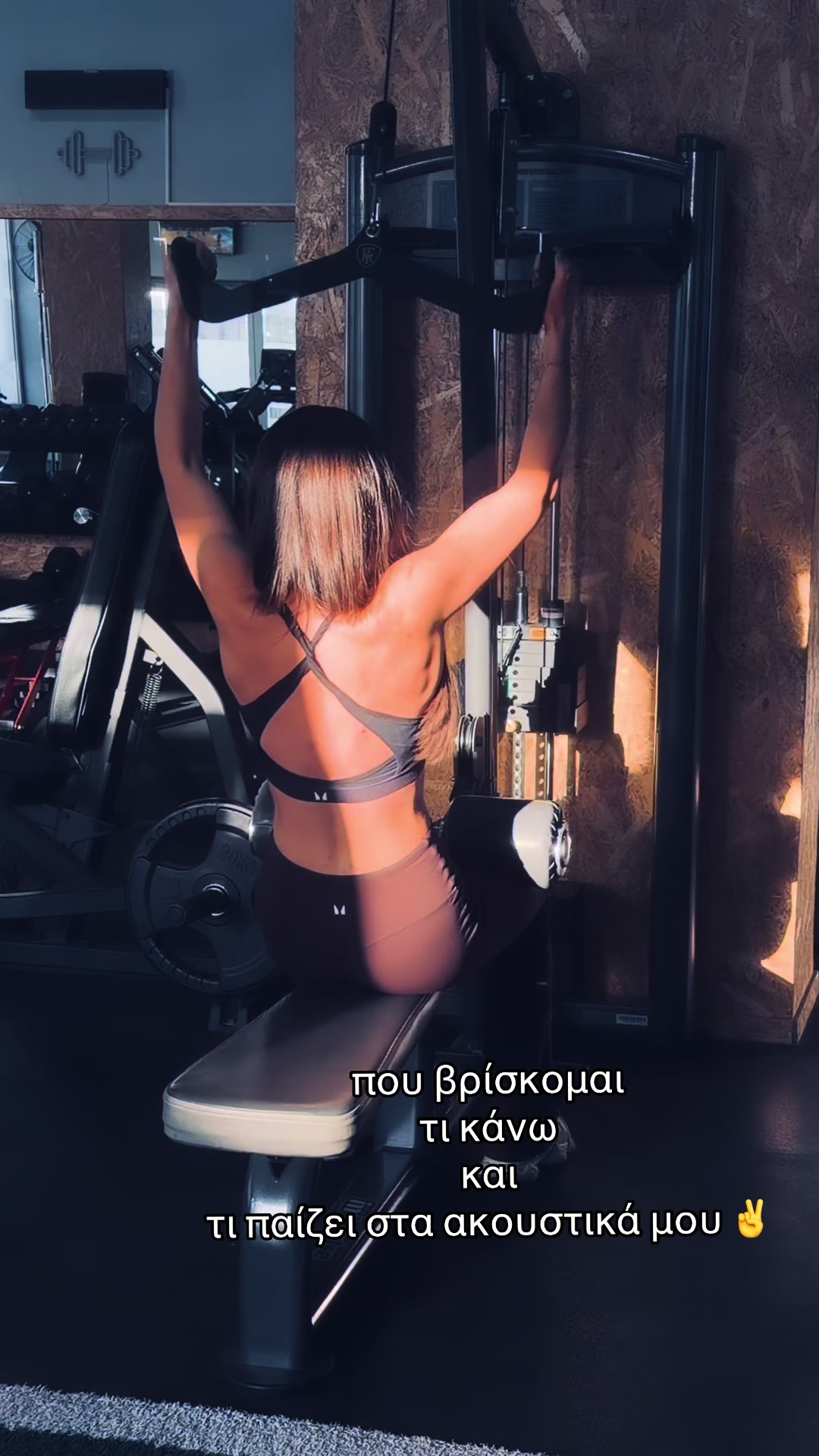 @loukiaa_