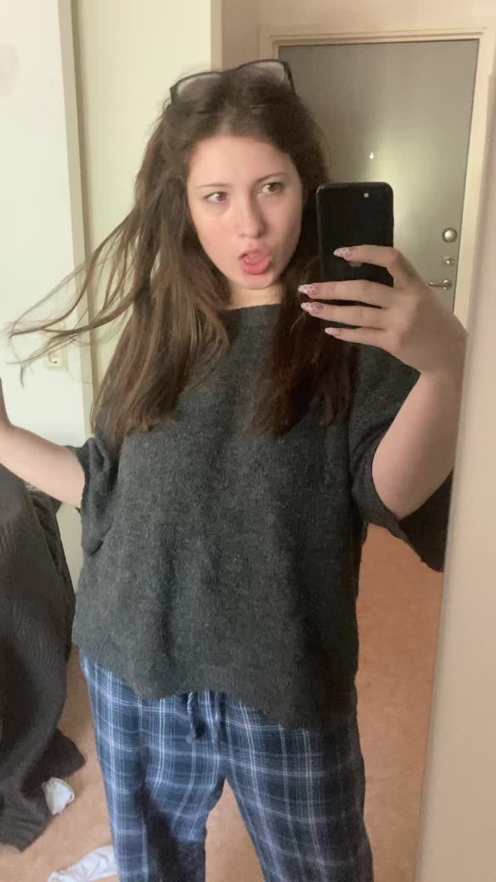 @🏔️🪽💋