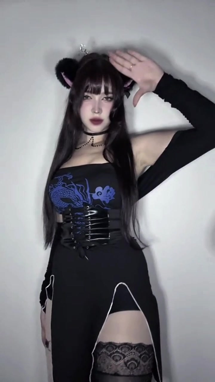 @Nefretta