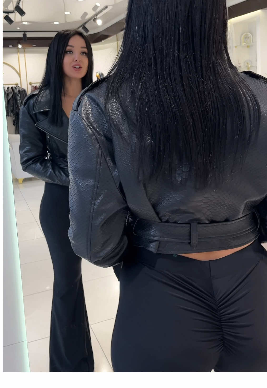 @🐍