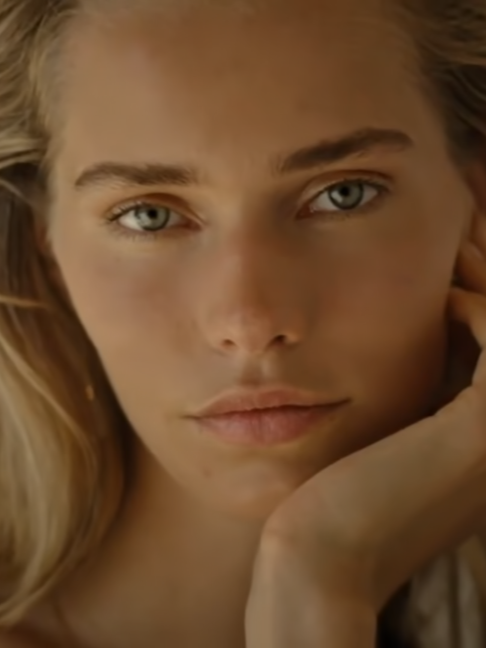 @Admiring Beauty