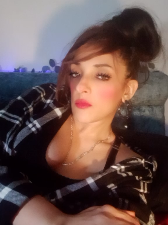 @😈 SONIA GILL 😈