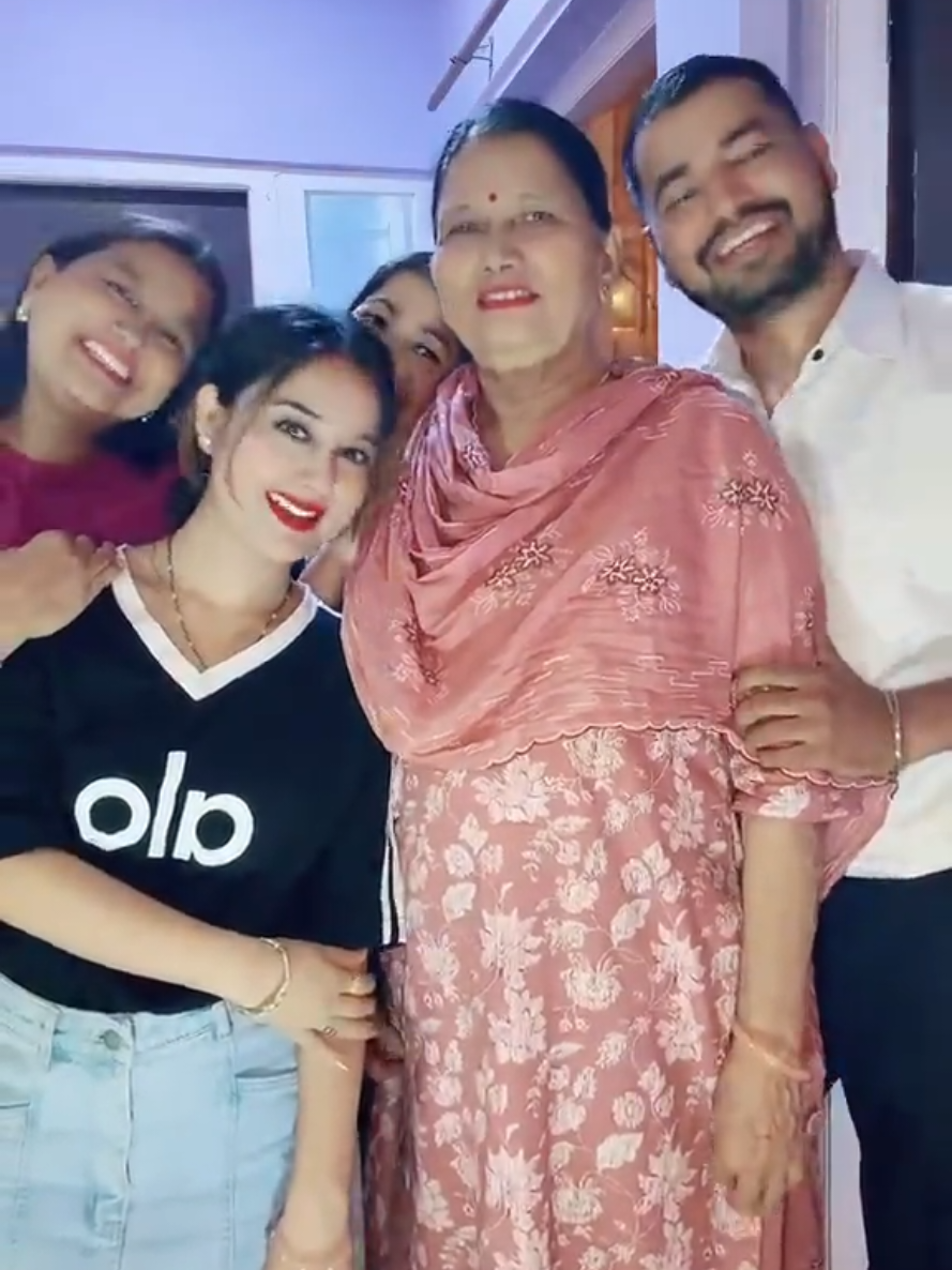 @स्मिता उप्रेती
