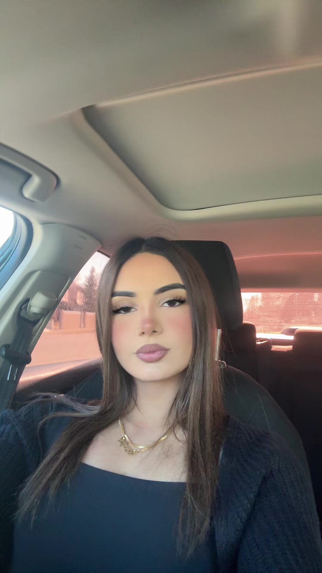 @𝓜𝓪𝓷𝓾