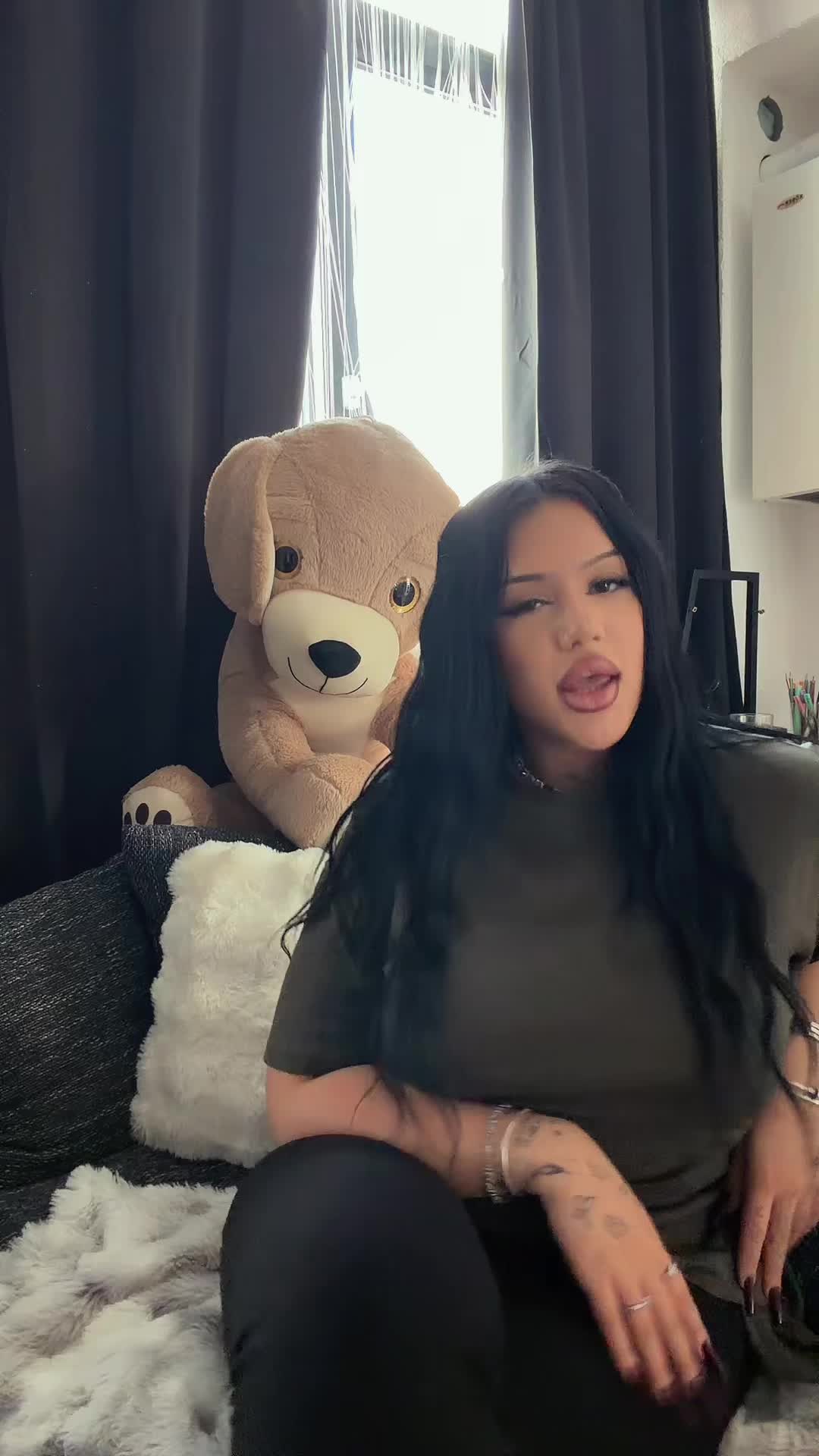 @niniiiii