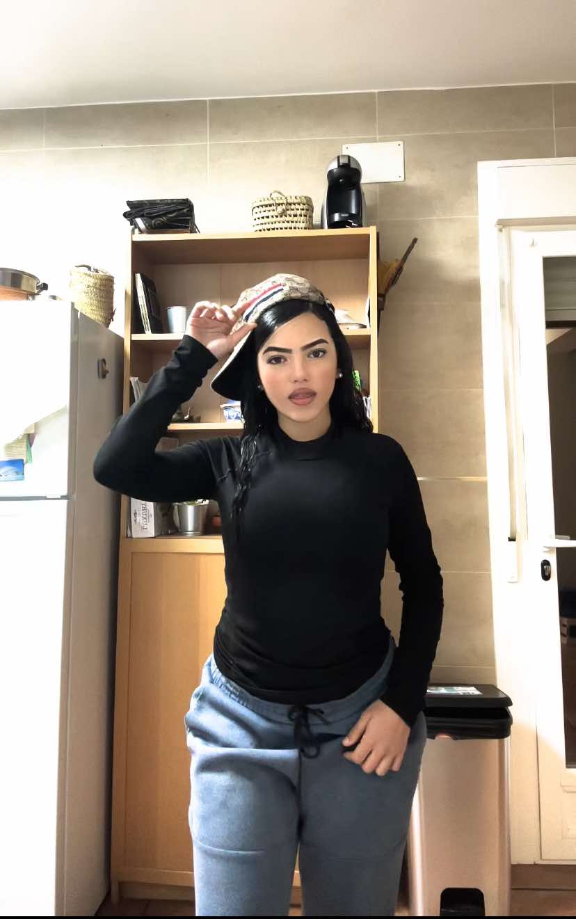 @🪷
