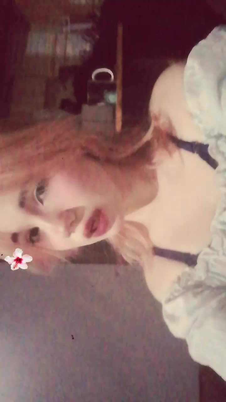 @точечка🚬🕷️