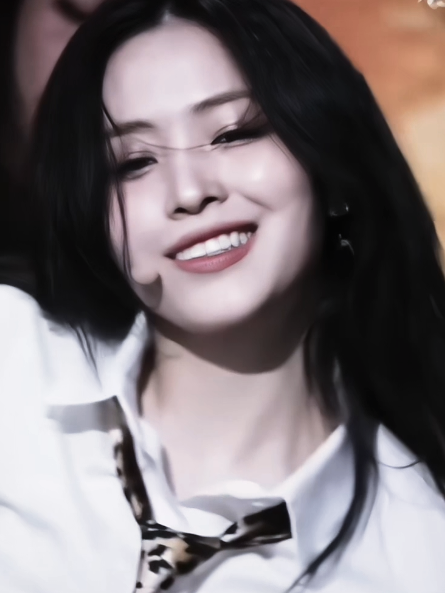 @kiara | 𝕸ꨵׄ𝗢࣭͠𝗧͂𝗧̸͟𝗢⁵