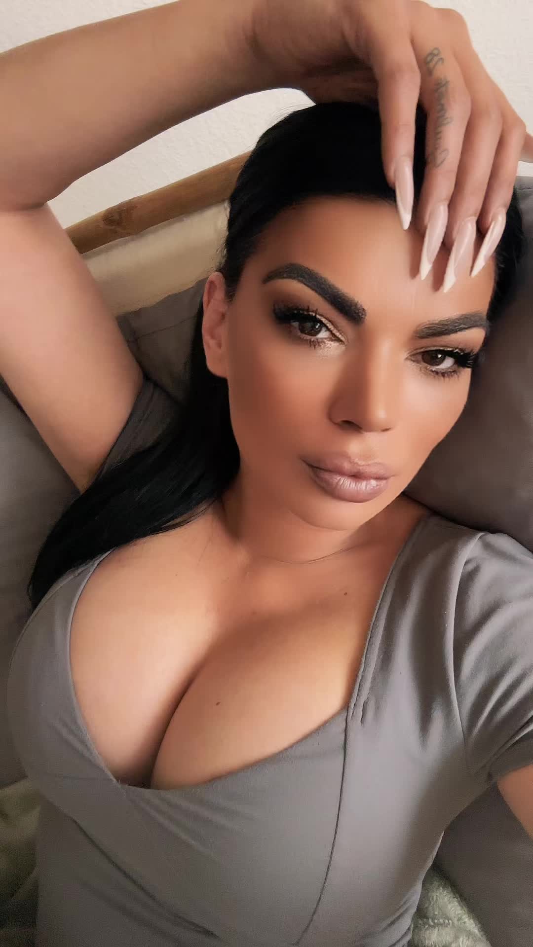 @BambinaHoney🐒