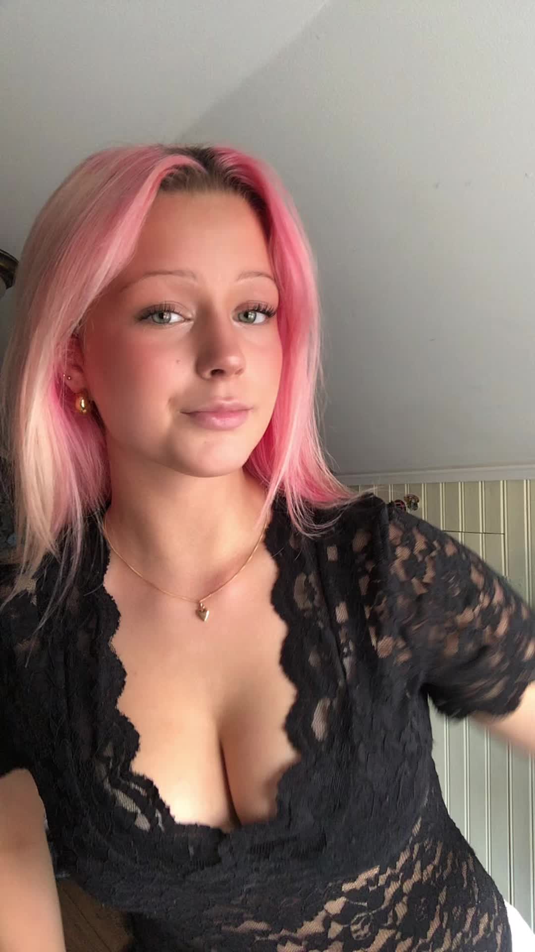 @💗