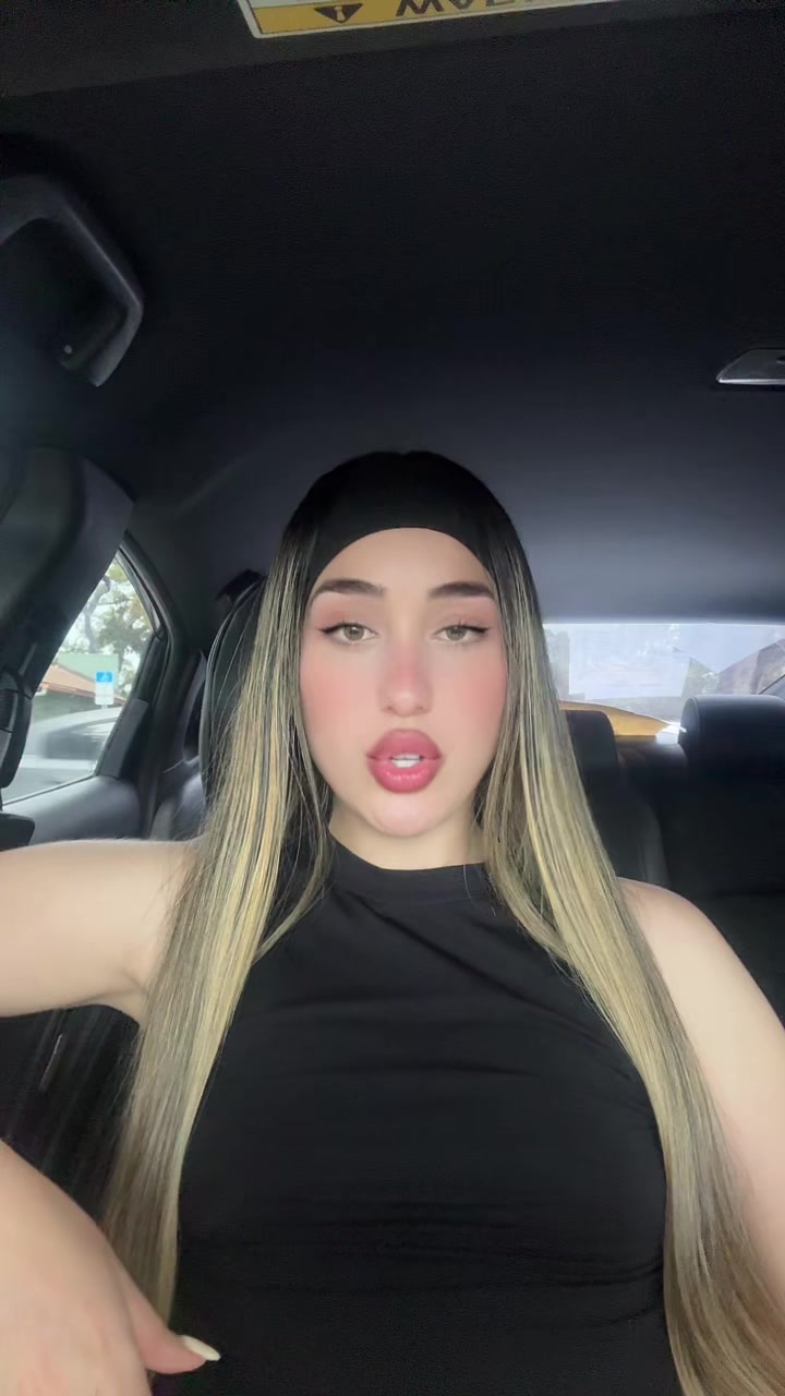 @Tay
