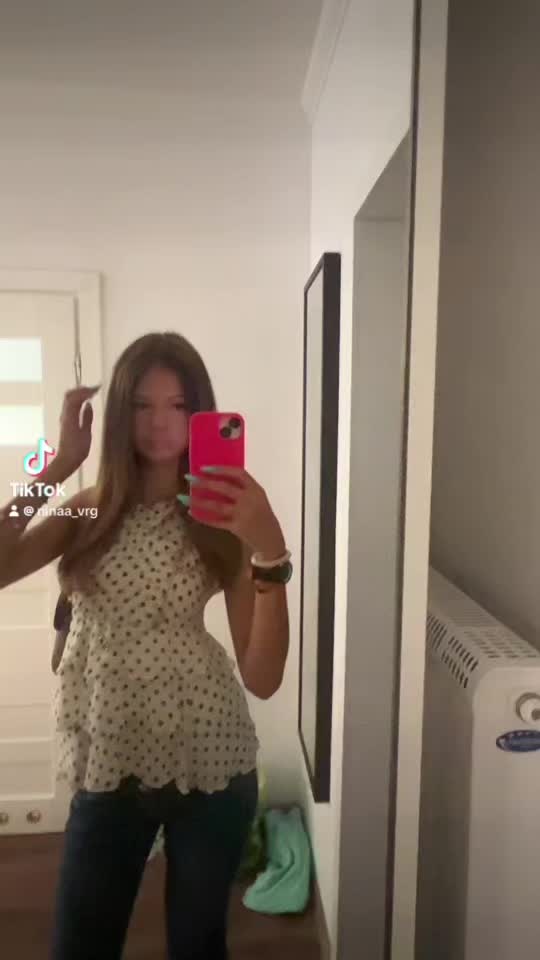 @Nina_vrg