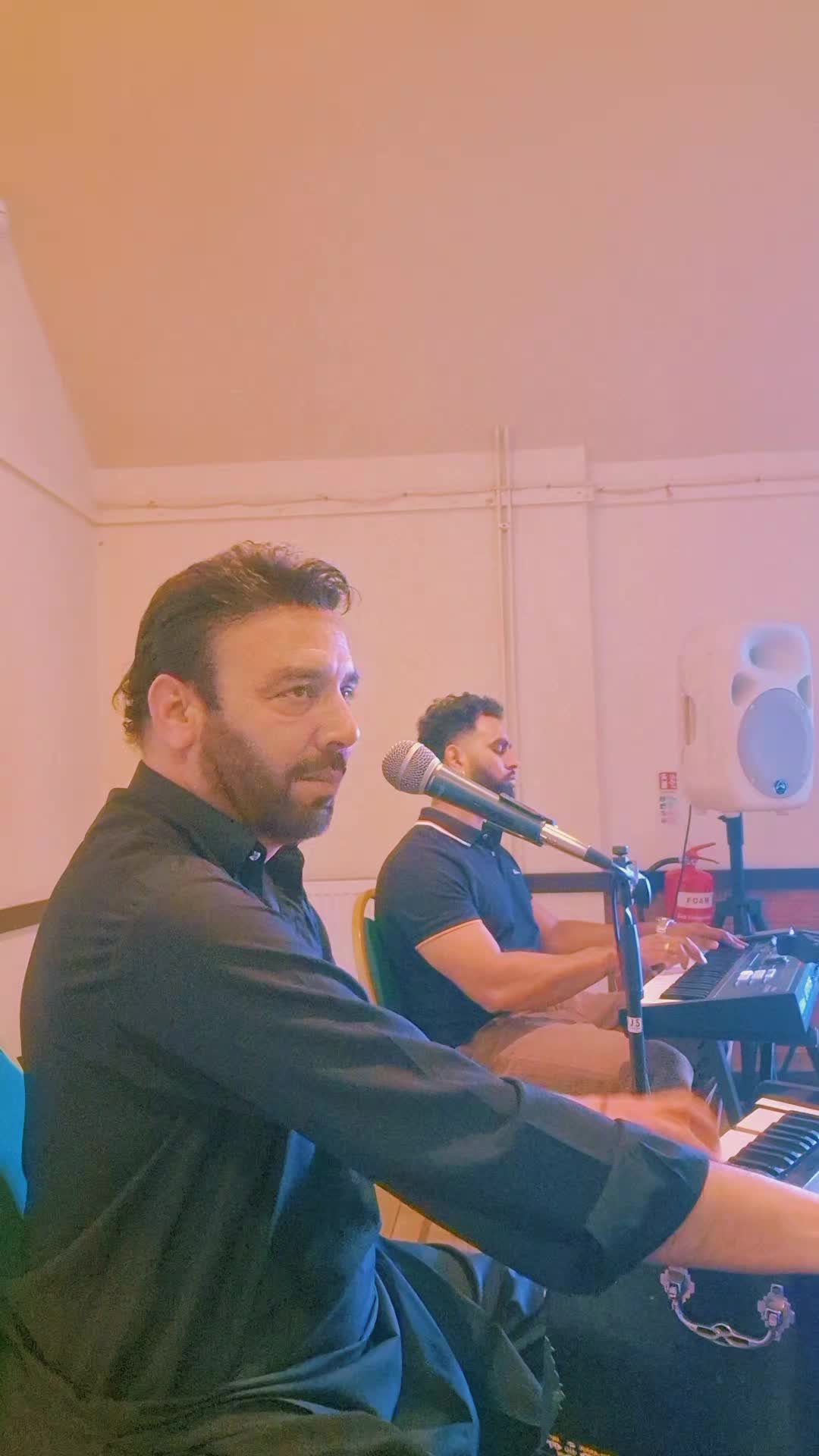 @🎤𝐓𝐚𝐫𝐢𝐪 𝐒𝐚𝐡𝐞𝐫🎤