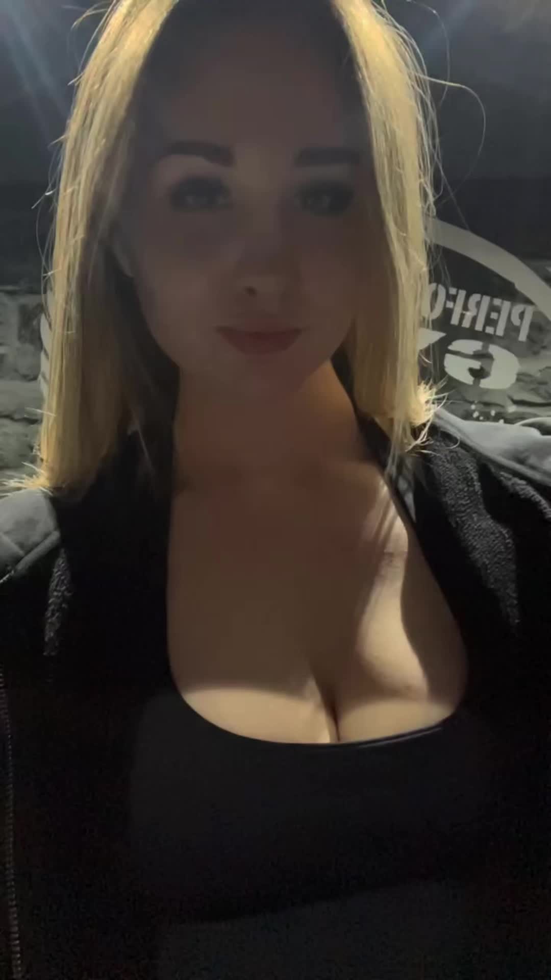 @…