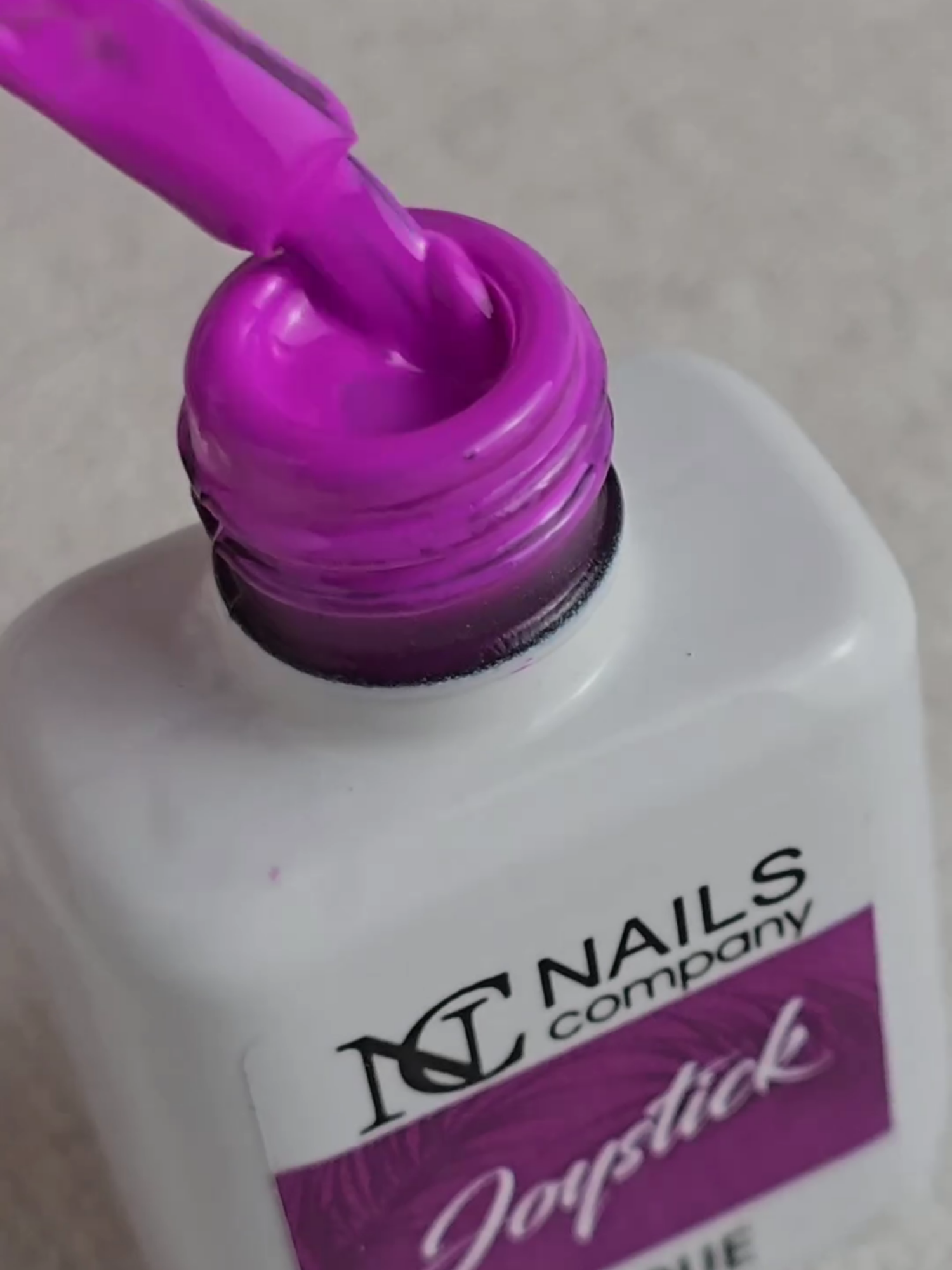 @Nails Company