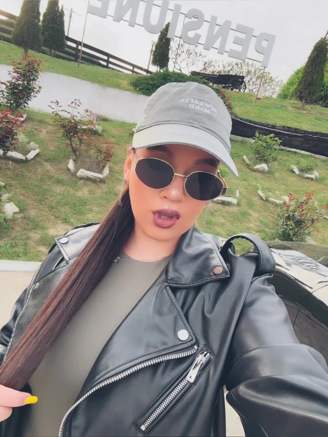@Rafaela Elena