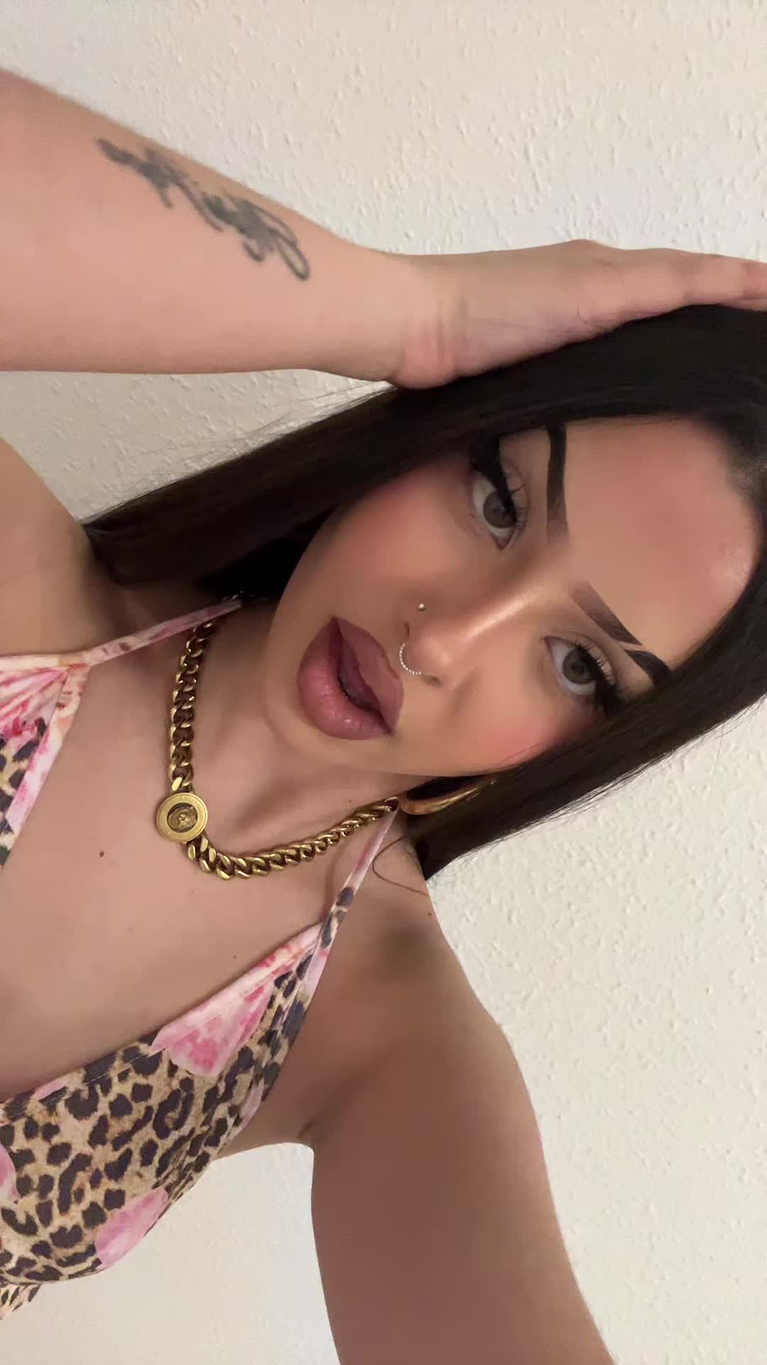 @♛𝓡𝓪𝔁𝔁𝓮♛