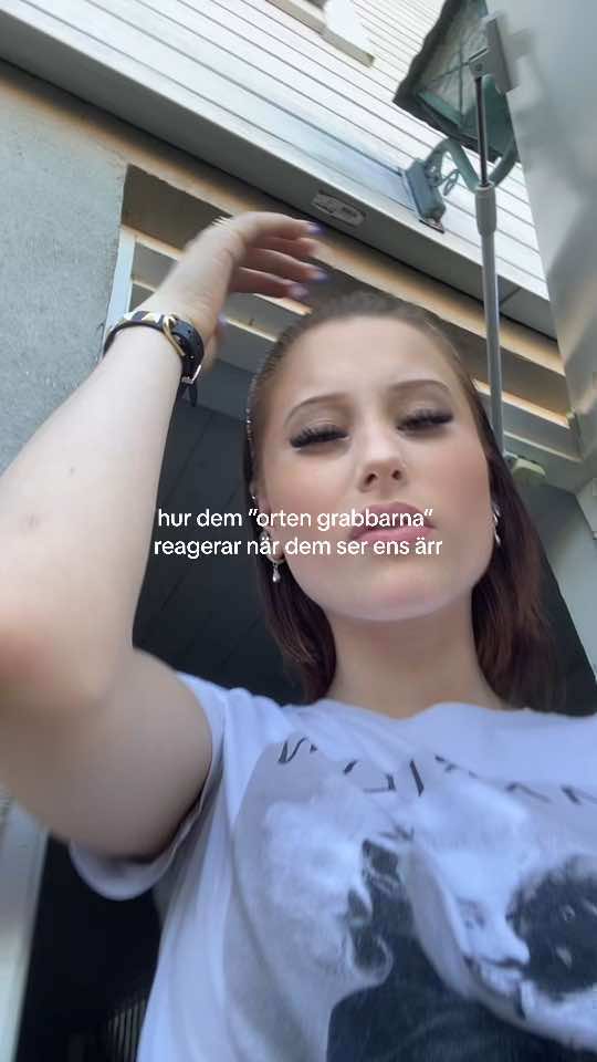 @&rdquo;T&ouml;rnrosa&rdquo;