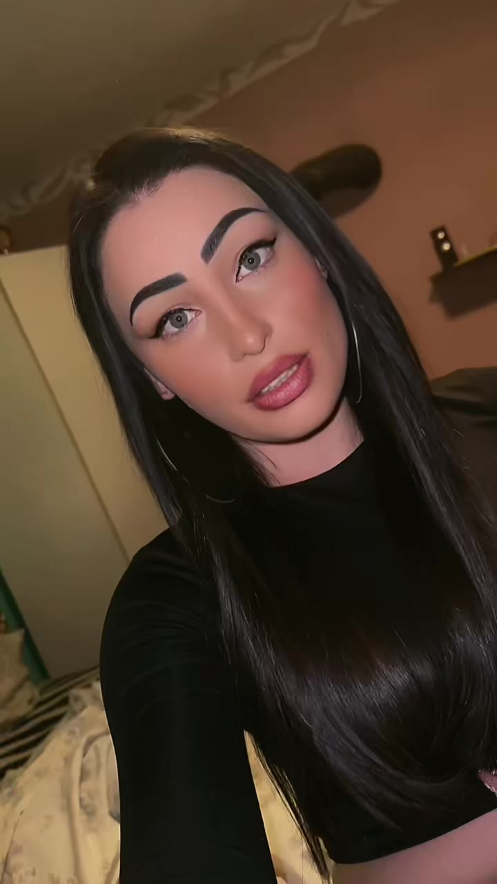 @🌺🌸Mrs Viktória🌸🌺
