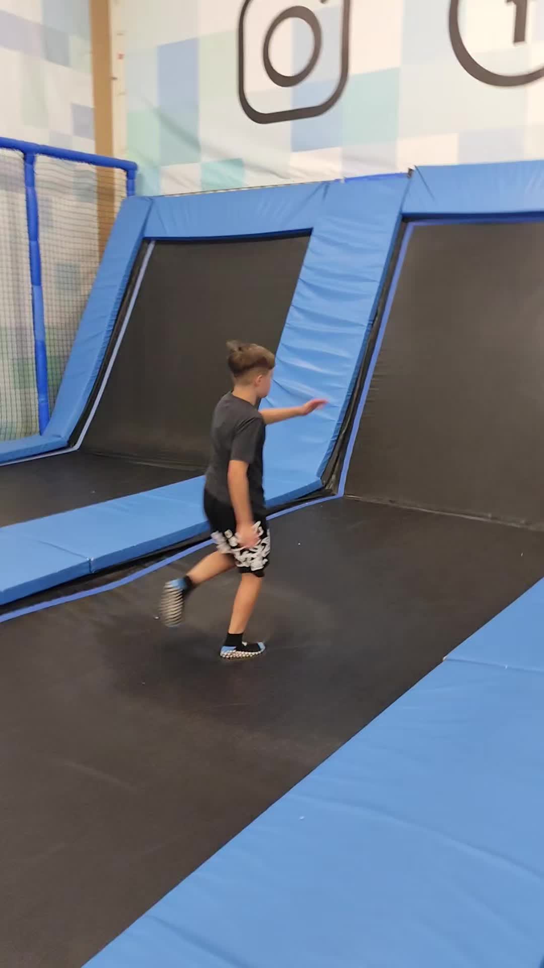 @OlIvEr_acro😈