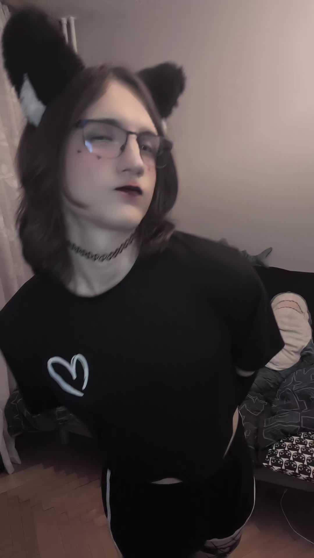 @DulinTheFemboy