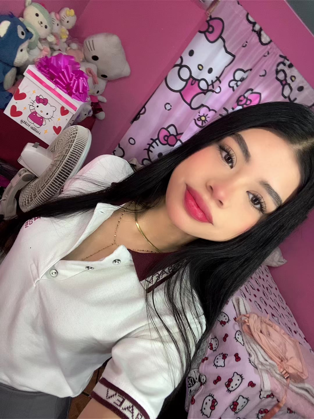 @momis🍒