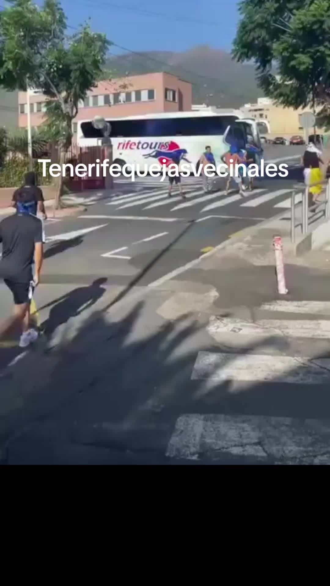 @Tenerifequejasvecinales