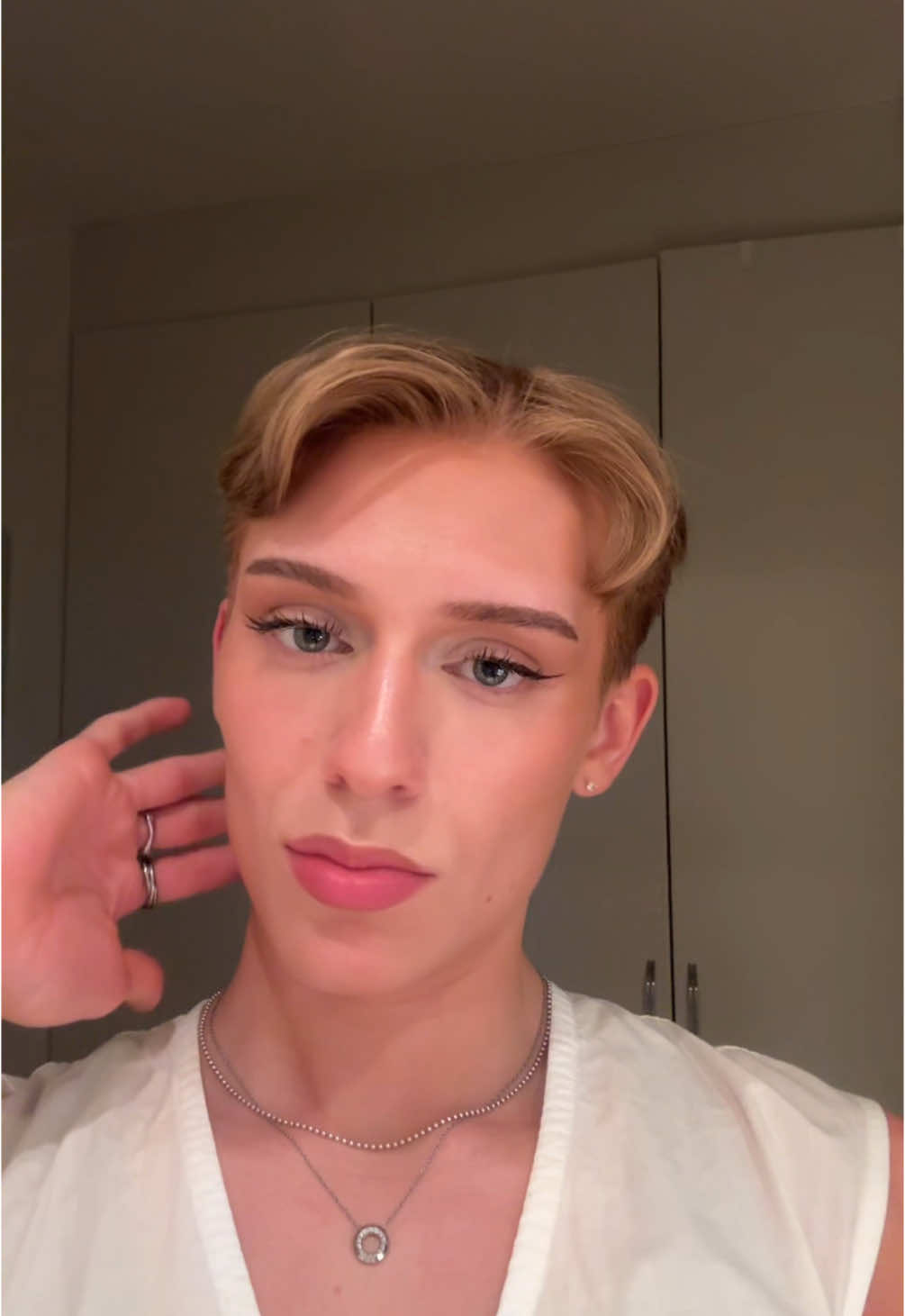 @Axelll