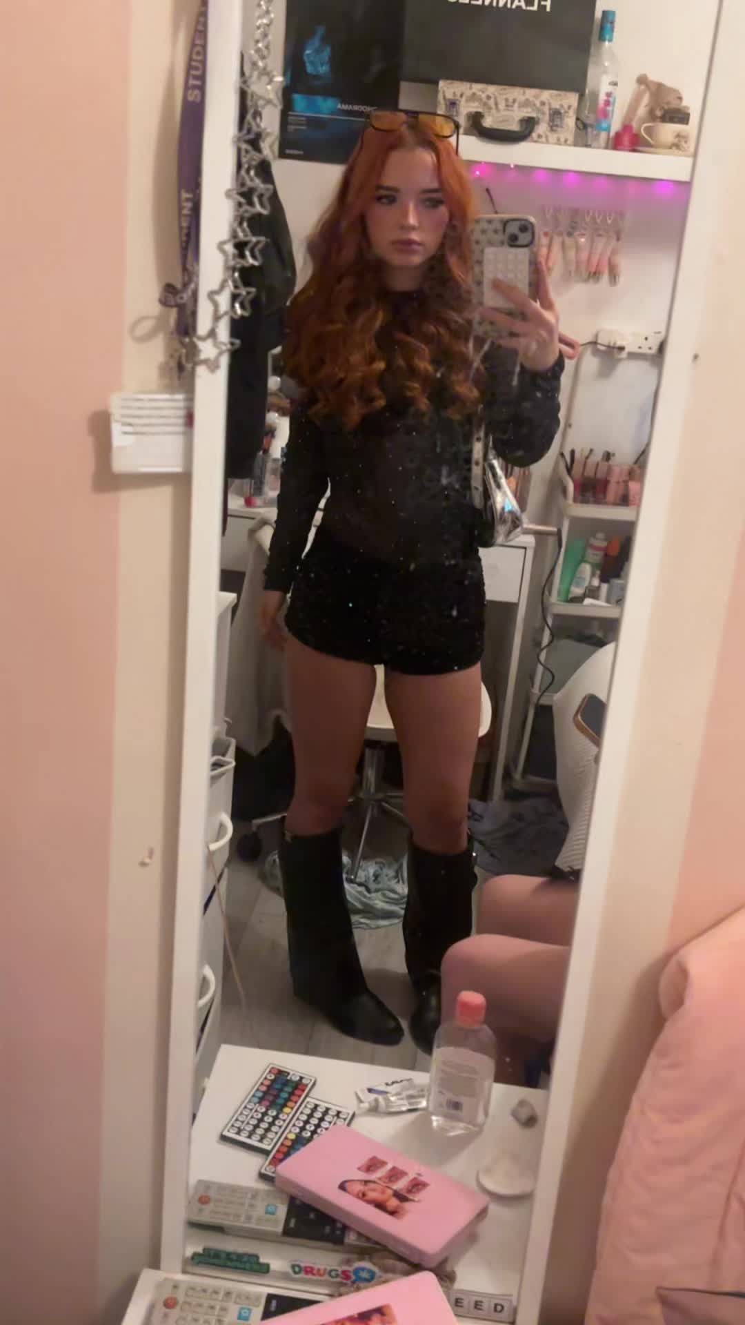 @Ameliacafff🤫🤫