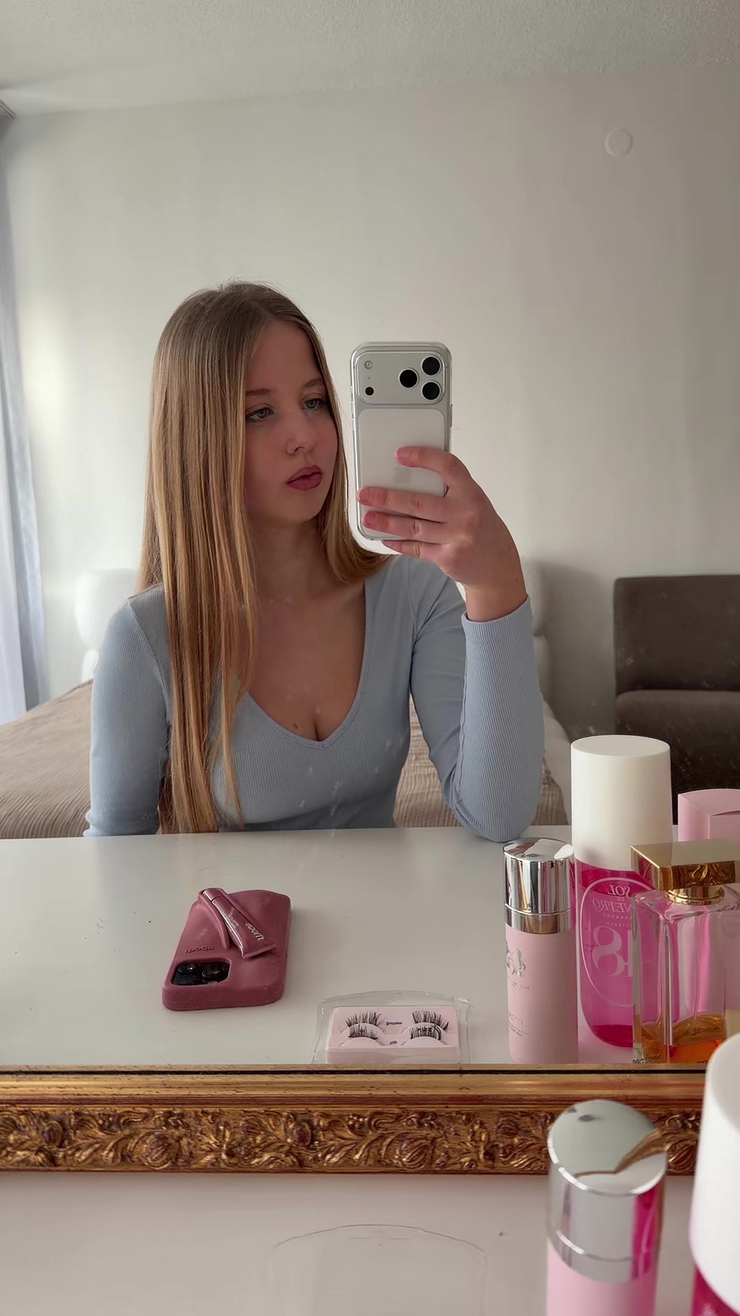 @𝓀𝓁𝒶𝓇𝒶