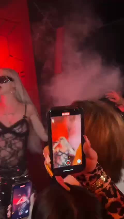 @carmenn