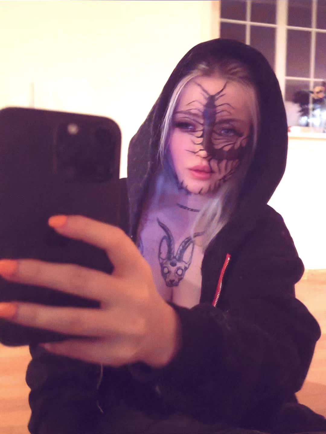 @Vikkzy