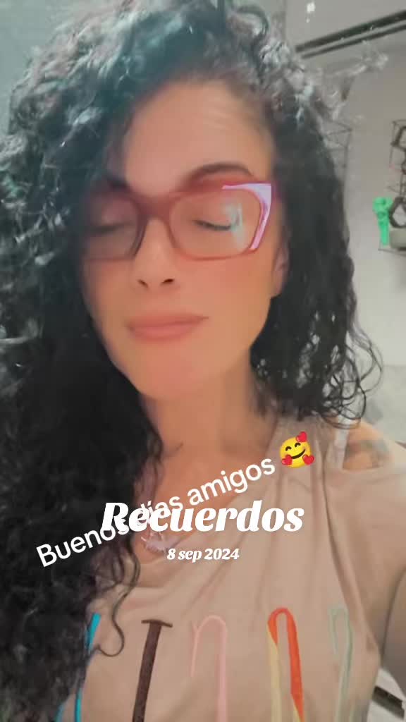 @Monicacurvy
