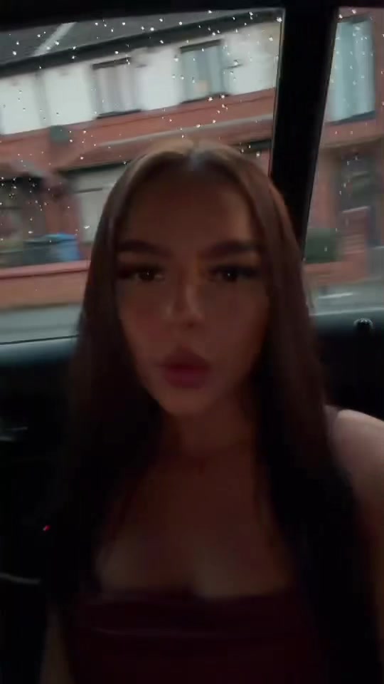 @𝘭𝘪𝘭𝘭𝘺𝘳𝘰𝘴𝘦