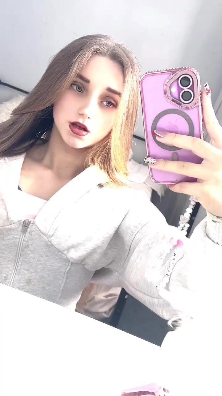 @𝐦𝐚𝐢𝐬-𝐦𝐨𝐨🍒