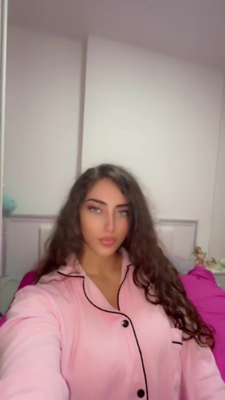 @♛ＡＮＴＯＮＥＬＬＡ♛