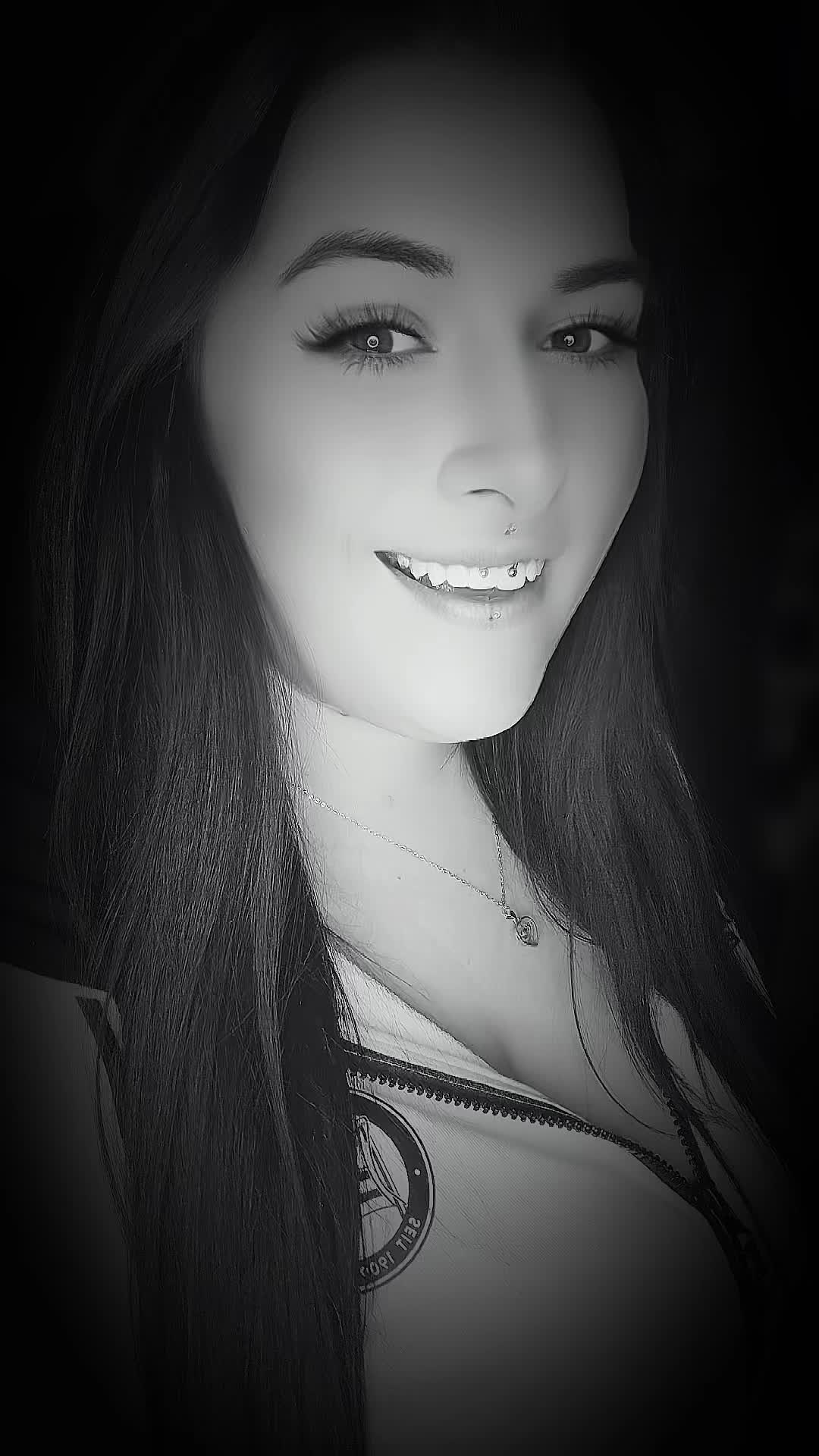 @🖤🦋𝓘𝓷𝓴𝓮𝓭_𝓝𝓲𝓬𝓲🦋🖤