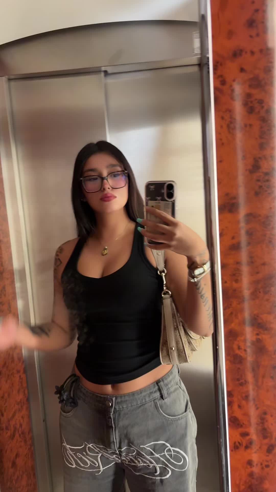 @Arixx🍒