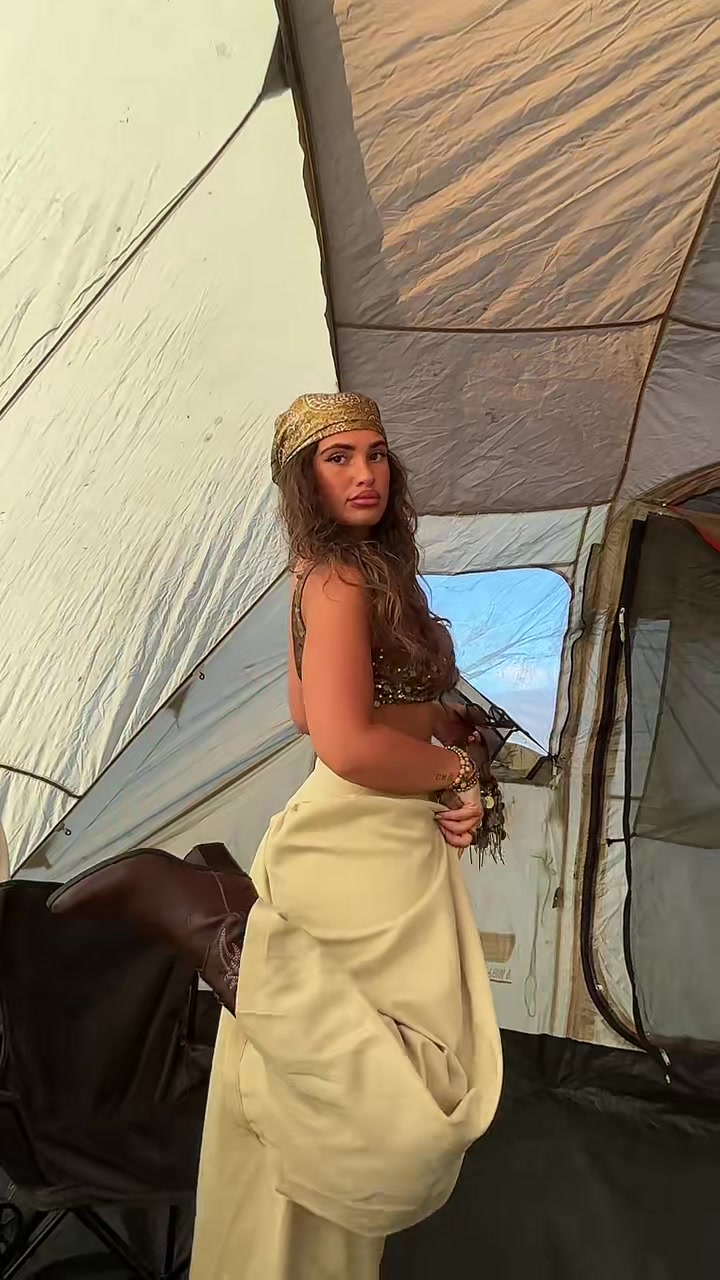 @𝑪𝒉𝒂𝒓𝒍𝒆𝒚🥥🥂🐆xxxx