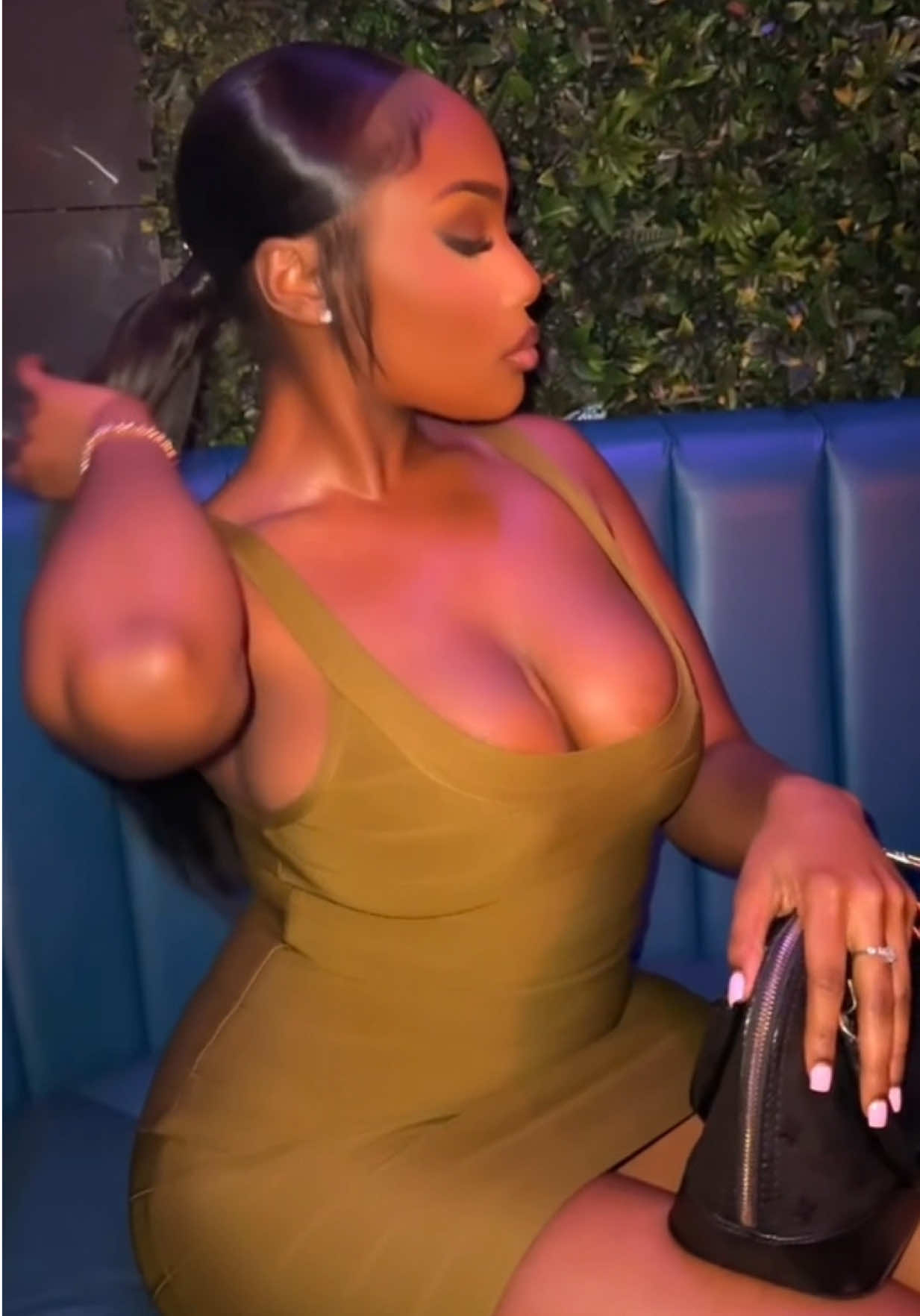 @riannalegend