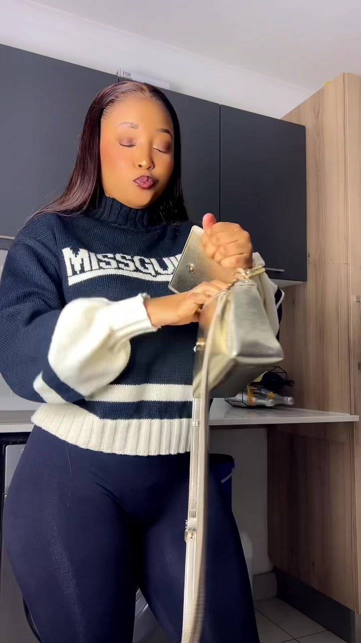 @shazyshirley