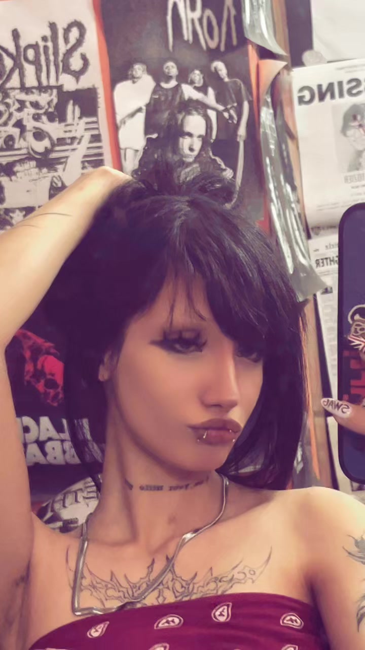 @Thereddestcolor