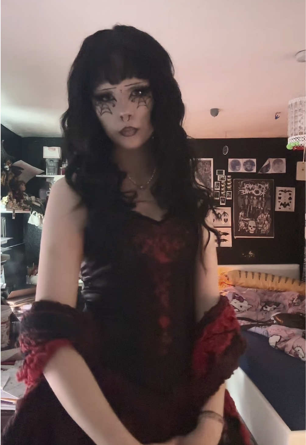@b 🦇