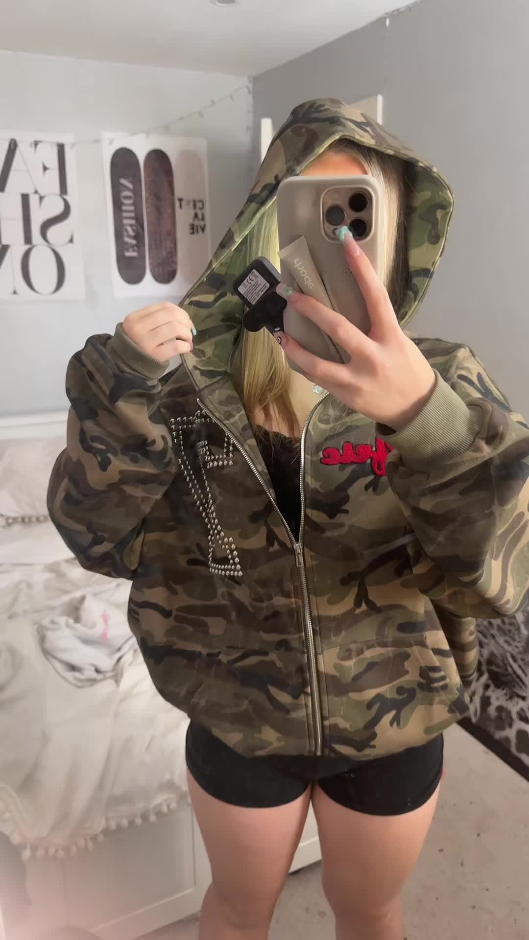 @𝓁𝒶𝒸𝑒𝓎 𝓂𝑜𝓇𝓁𝑒𝓎 𝓍