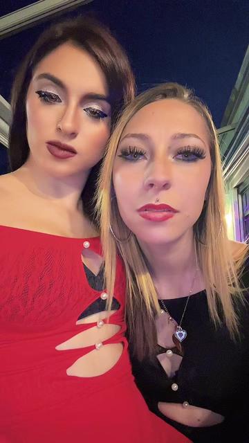 @Claudia🖤