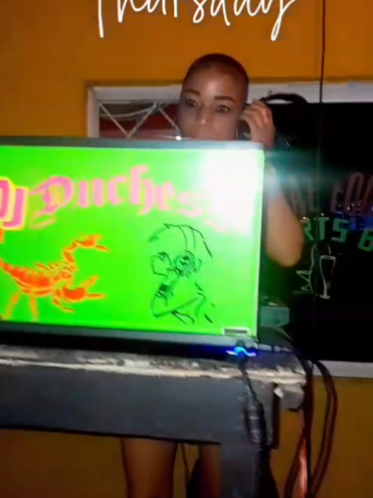 @Duchess_Royalty