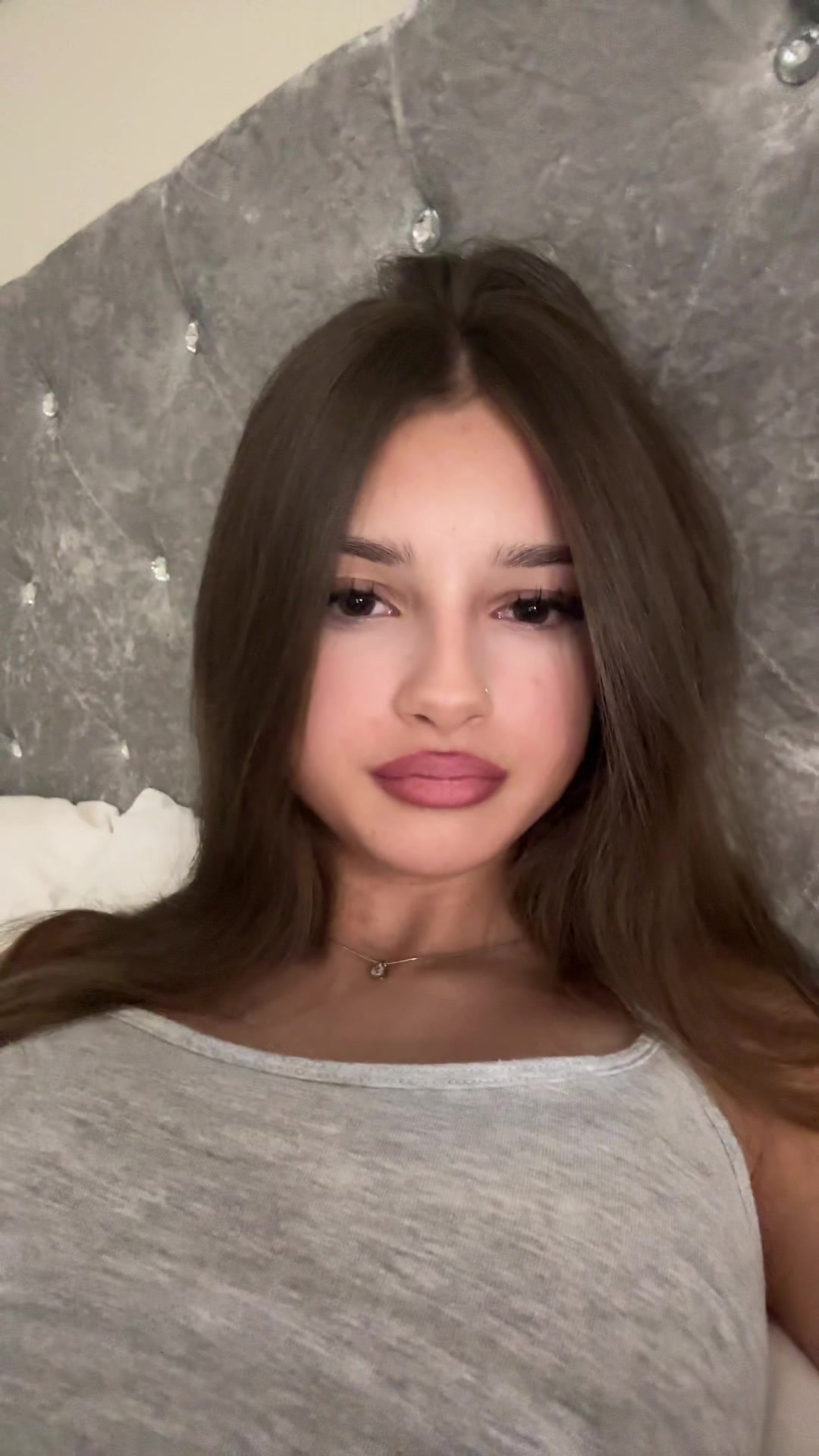 @️