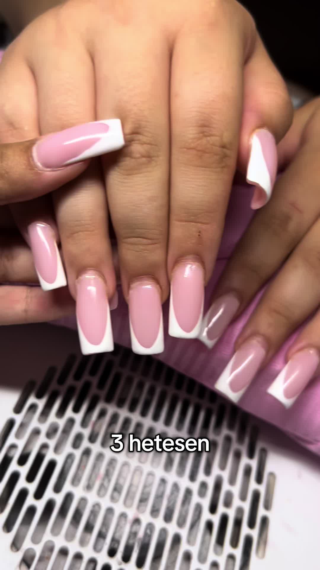 @vivien_nailss